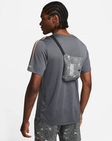 Nike Repel UV D.Y.E. Chamarra de running Windrunner para hombre